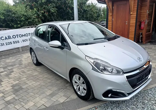 Peugeot 208 cena 30900 przebieg: 85910, rok produkcji 2018 z Chojnice małe 254